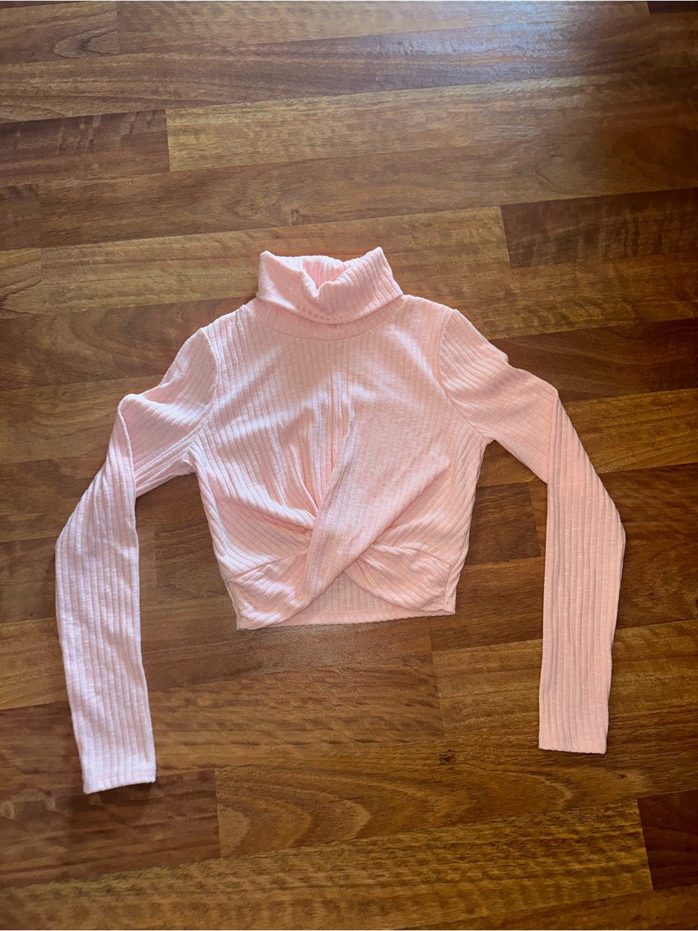 NWOT Urban Outfitters Pale Pink Ribbed Twist-Front Turtleneck Crop Top
